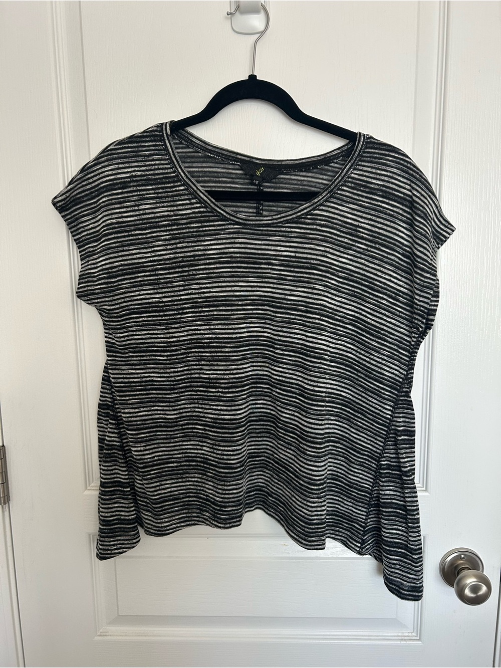 G21 Women's Black & White Striped Short-Sleeve Tee